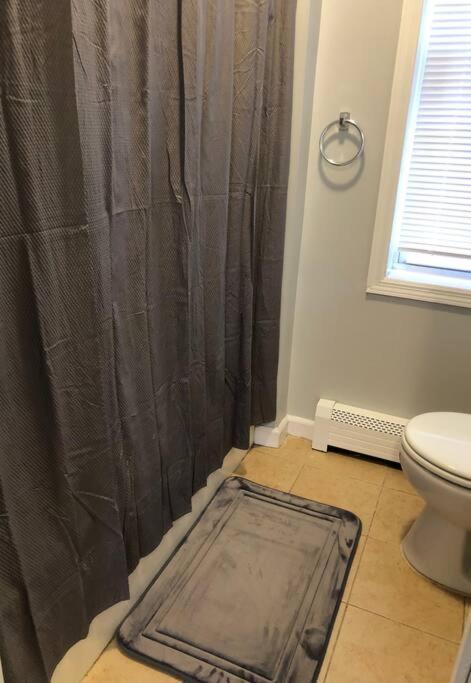 Private 2-Bedroom With Free Parking And Direct Bus To Nyc Manhattan Only 2 Blocks Away 林登 外观 照片