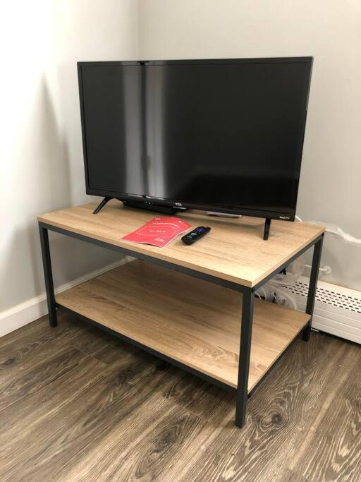 Private 2-Bedroom With Free Parking And Direct Bus To Nyc Manhattan Only 2 Blocks Away 林登 外观 照片